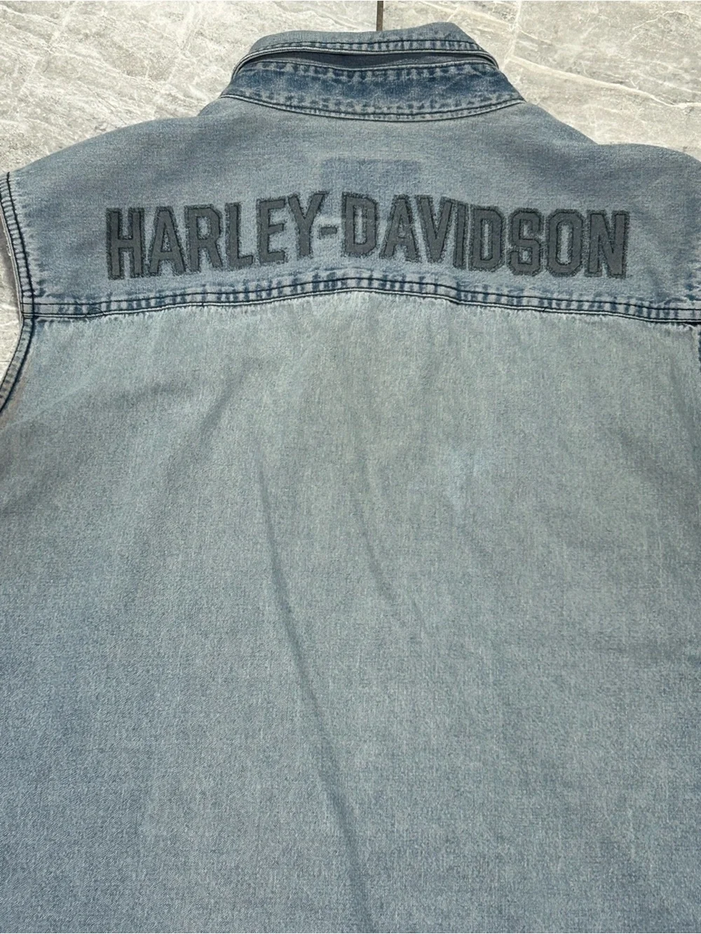 Harley-Davidson Men’s XL Distressed Faded Denim Vest Shirt Sleeveless